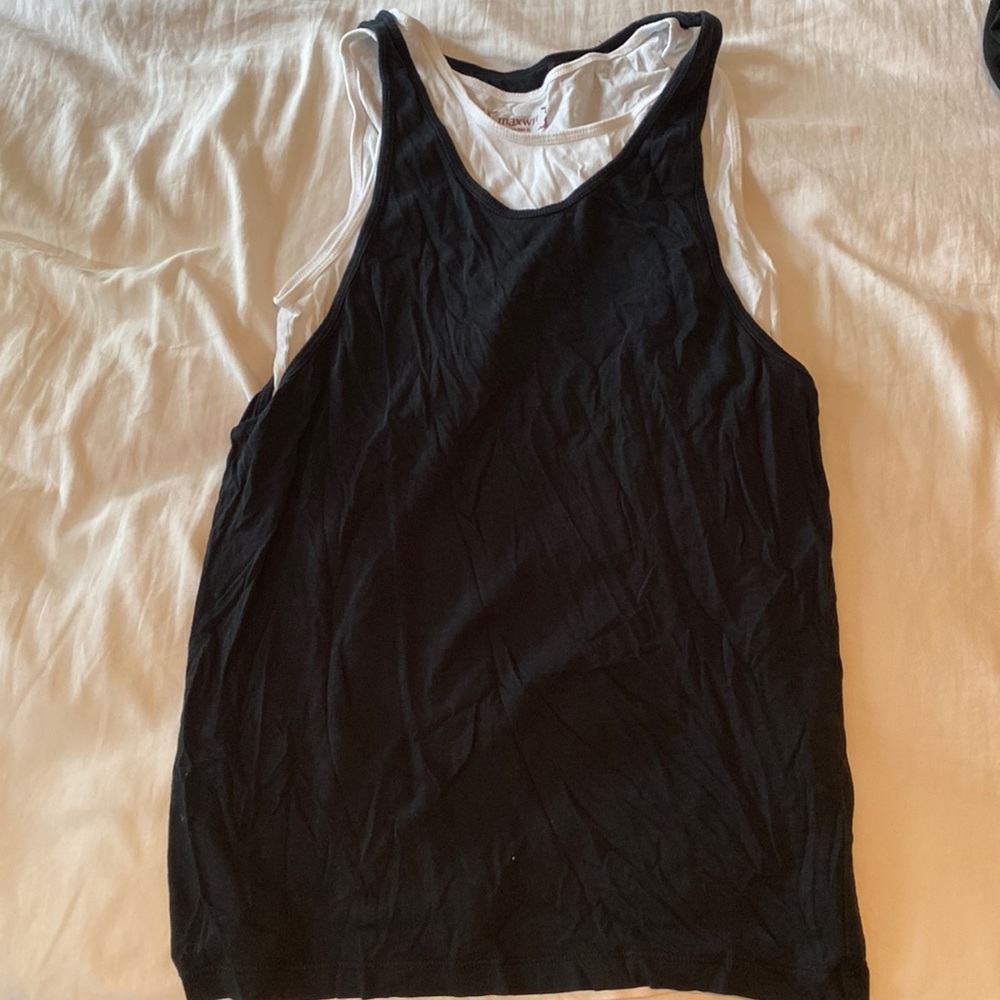 Maxwin black and white tank